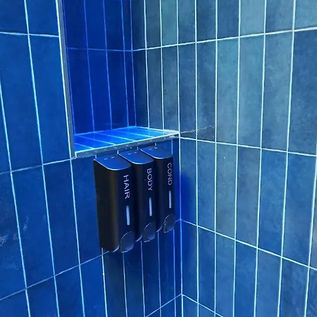 Alojamento de Acomodação e Pequeno-almoço Blu 4*