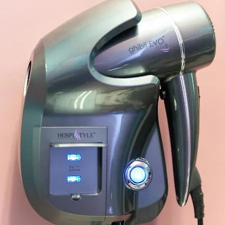 Alojamento de Acomodação e Pequeno-almoço Blu 4*