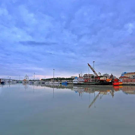 住宿加早餐酒店 Blu 4*